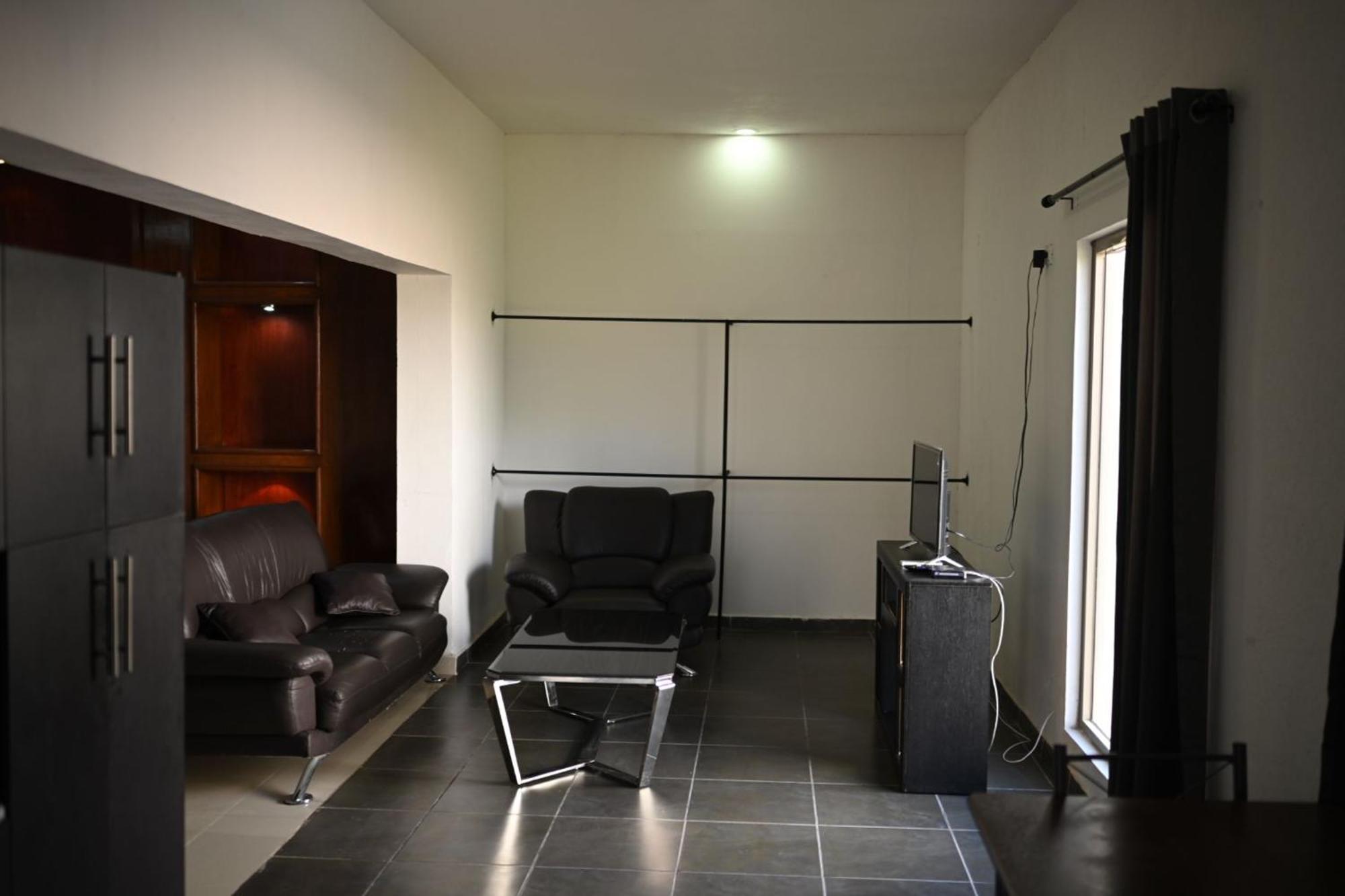 Room In Lodge - 18 Large Apartment For 2 People Torreón エクステリア 写真