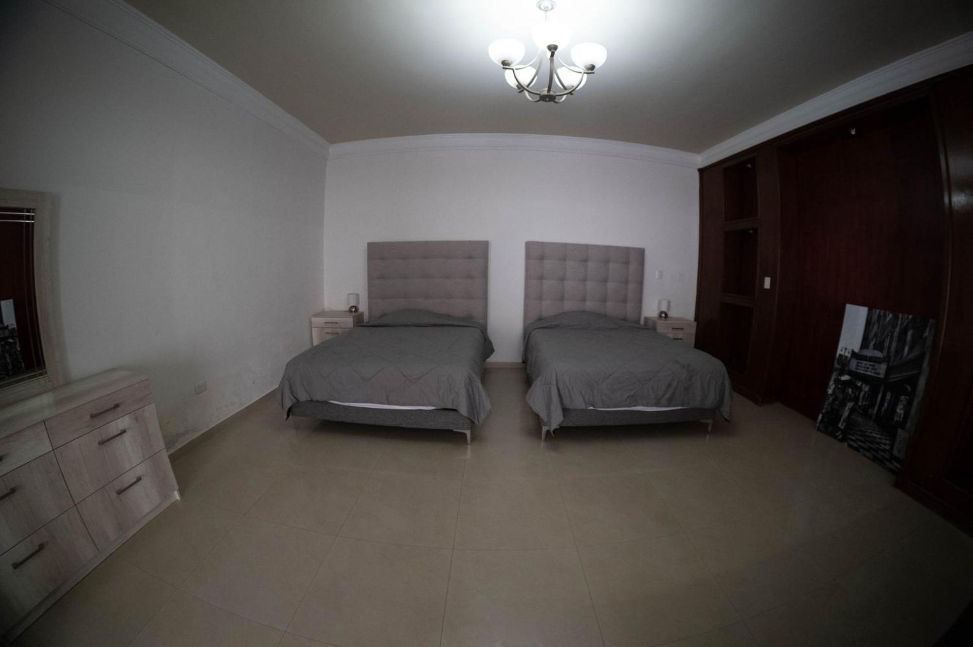 Room In Lodge - 18 Large Apartment For 2 People Torreón エクステリア 写真